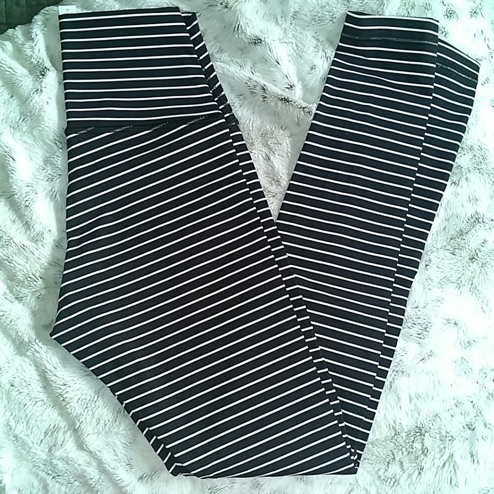 Wunder Under Lululemon Stripped Leggings